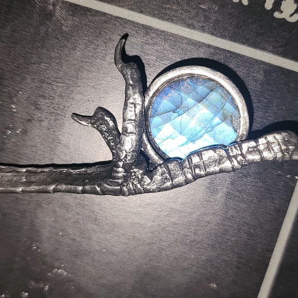 Martha Rotten claw labradorite necklace - Picture 5 of 6